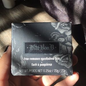Kat Von d green eyeshadow palette